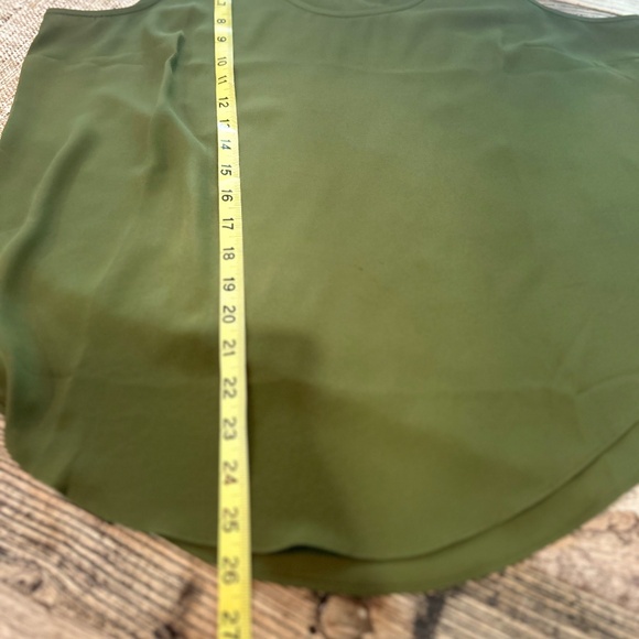 🫒EUC - J.CREW TANK🫒 - Picture 7 of 12